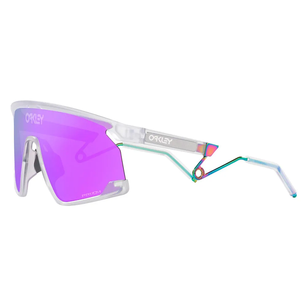 Купить Oakley OO9237-0239 Солнцезащитные очки BXTR Metal Prizm Бесцветный Matte Clear Prizm Violet/CAT3 7ft.ru в интернет магазине Семь Футов