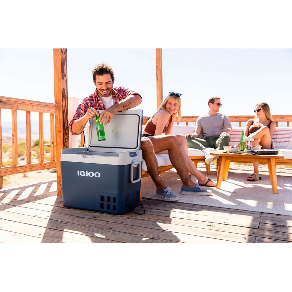 Купить Igloo coolers 9620012750 Жесткий переносной кулер ICF 32 Grey / Black 35x25x15 7ft.ru в интернет магазине Семь Футов