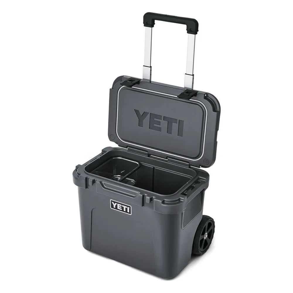 Купить Yeti 70000002248 Жесткий переносной кулер Roadie 32 L Charcoal 62x45x40 7ft.ru в интернет магазине Семь Футов