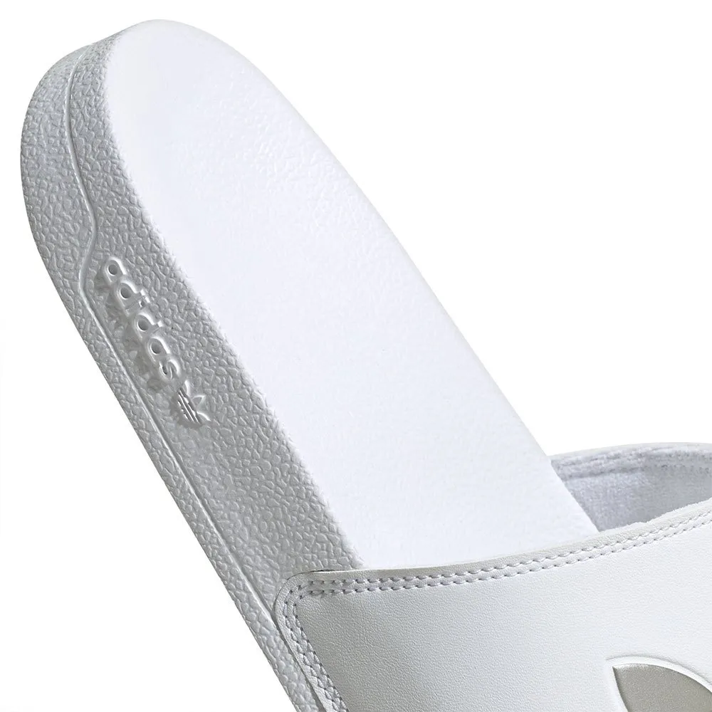Купить adidas Originals gz6197/35 Шлёпанцы Adilette Lite Ftwr White / Ftwr White / Matte Silver 32x20x10 EU 35 7ft.ru в интернет магазине Семь Футов