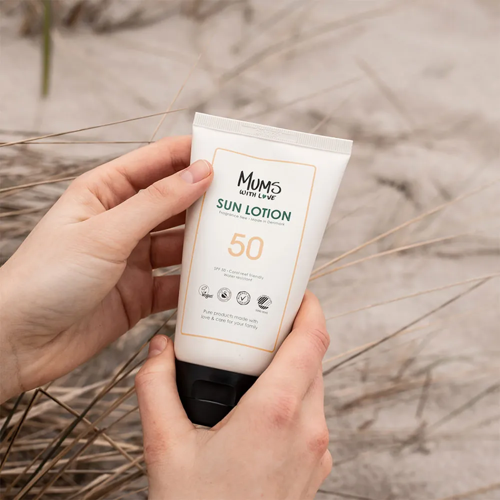 Купить Mums with love 1222778 Солнцезащитный лосьон SPF 50 150ml White 15x10x5 7ft.ru в интернет магазине Семь Футов
