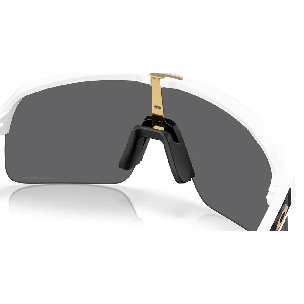 Купить Oakley OO9463-7539-0 Солнцезащитные очки Sutro lite Бесцветный Matte White Prizm Black/CAT3 7ft.ru в интернет магазине Семь Футов